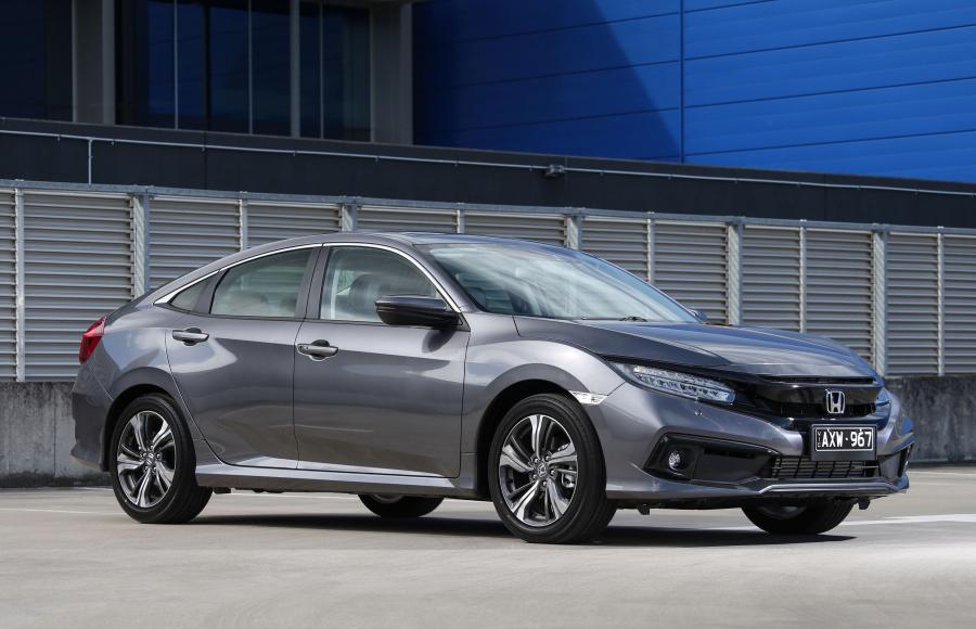  Honda Civic VTi-LX Sedan (FC) 2019 года  (AU) (фото 18 из 28)